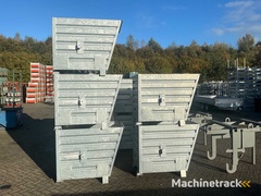 verzinkte-stapelbare-kippschaufel-5x-mit-traverse