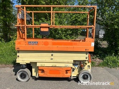 2016-jlg-2032-es-schaar-hoogwerker