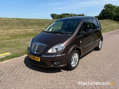 lancia-musa-1.4-16v-gold-ss,-kl-902-f