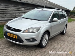 ford---focus-kombi---1.8-limited-flex.f.---auto---2010