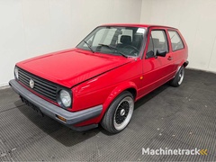 volkswagen---golf---oldtimer---1987