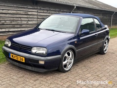 volkswagen---golf-cabriolet---2.0-avantgarde---classic-cars-15