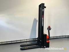 ep---2025---es15-4,15-meter---stapelaar