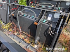 lsb---uni-schaufel-mit-zaehnen---as---1850-mm---0.8-cbm---2023---schaufeln