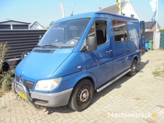 mercedes-benz---sprinter---208-cdi-2.2-300-hdrr---rolstoelbus---29-bz-kd