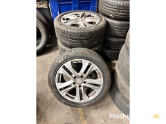 mercedes---e-klasse---245-45r17---wielenset