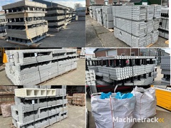 polyform---eps---große-charge-von-isolierenden-schalungsbau-wandelementen-fur-den-passivbau