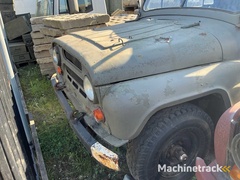 1975-uaz-469b-gelandewagen