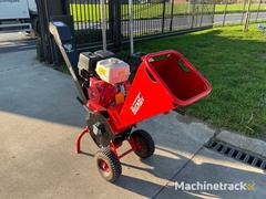 2023-bugnot-gluton-12am-houthakselaar