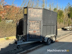 1992-b.c.w.-v41020g-horse-trailer