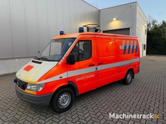 mercedes---2000---312-d---feuerwehrauto