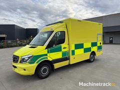 mercedes---2016---sprinter---ambulance
