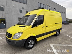 mercedes---2013---krankenwagen---krankenwagen