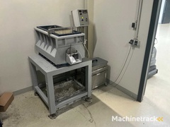 avatec-tv-60-trough-vibrator-with-base-2018