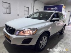 volvo---xc60---3.2-awd-ultimate-automatik---gvp-31-z