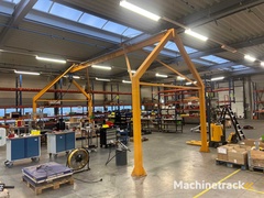 elmec-vrijstaande-portaalkraan-met-elektrische-kettingtakel