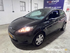 ford---fiesta---1.25-limited---02-nrf-7