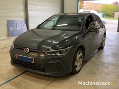 volkswagen-golf-viii-1.4-gte-2020