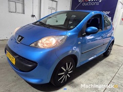 peugeot---107---1.0-12v-xs---11-xv-zt