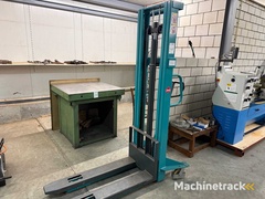 jungheinrich---2019---sdj-1030---handhydraulischer-niederhubwagen