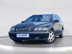 volvo-v70-2.4-comfort-line-car-2001-50-gr-hb