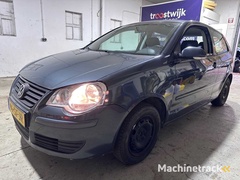 volkswagen---polo---1.4-16v-turijn---06-sf-jr