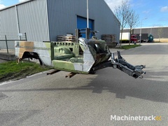 mercedes-benz-g-klasse---peugeot-p4-chassis-2x-carrosserie