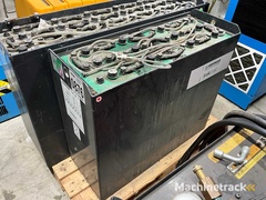 2017-hoppecke-24-v-5-hpzs-775-forklift-battery