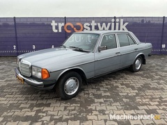 1980---mercedes-benz---300d---passenger-car