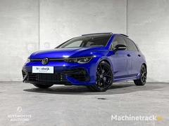 volkswagen-golf-viii-r-4motion-20th-annniversary--akrapovic--2.0-tsi-333pk-2023-limited-golf-8,-nl-kenteken