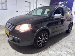 volkswagen---polo---1.4-16v-cross---62-gtv-4