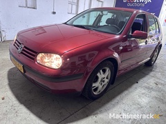 volkswagen---golf---1.4-16v-trendline---74-dz-pj