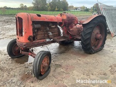 1966-nuffield-4dm-6dm-6-cilinder-oldtimer-tractor