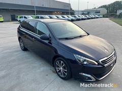 peugeot---2015---308---pkw