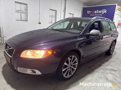 volvo---v70---2.5t-momentum-automaat--8-stx-98