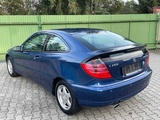 Minituur van Mercedes-Benz - C200K COUPE - Auto - 2001