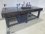 Minituur van WMT P-2400 x 1200+ Lastafel / Geperforeerde tafel