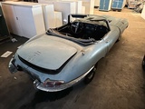Miniaturansicht von Jaguar E-Type XKE Cabriolet 4.2 6-Zylinder in Reihe Serie 11/2 1968 Roadster