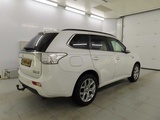 Miniaturansicht von Mitsubishi Outlander 2.0 PHEV Intense + Automatik 3-SVS-60