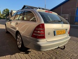 Minituur van Mercedes-Benz C220 Combi CDI Elegance, 80-ZP-SL