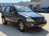 Minituur van Mercedes-Benz ML 400 CDI Automaat, 41-BK-JD
