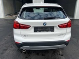 Minituur van 2018 BMW X1 stationwagen