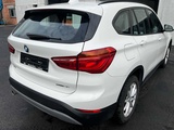 Minituur van 2018 BMW X1 stationwagen