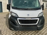 Minituur van 2023 Peugeot Boxer laadbak - 40000km - 7 pers. - trekhaak