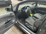 Miniaturansicht von 2011 Opel Corsa Pkw