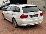 Miniaturansicht von 2012 BMW 318I