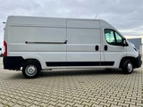 Minituur van 2023 Peugeot boxer lichte vracht - 27000km - 3pers - trekhaak