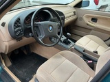 Miniaturansicht von BMW 320i - 1994