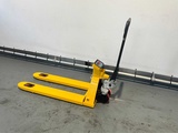 Thumbnail of RTE - TPO 2550 5852 - Hand hydraulic pallet truck with weighing function, 2500 kg lifting capacity
