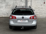 Minituur van Volkswagen Passat Variant 2.0 FSI Comfortl.Bns 150pk 2007, 55-TZ-XV